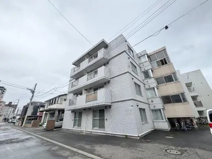 北海道札幌市豊平区平岸三条4丁目【マンション】の外観