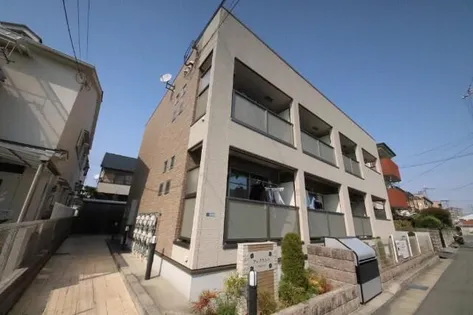 フレグランス【2階】の外観