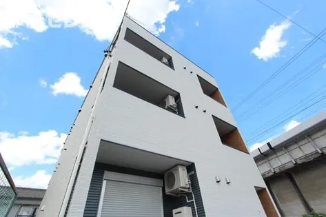 Luana(ルアナ)【3階】の外観