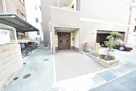 ネスト割塚の画像