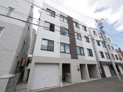 ブランノワールインセンス【3階】の外観