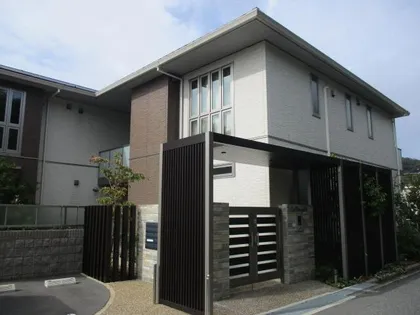 ラ ブルジョンの画像