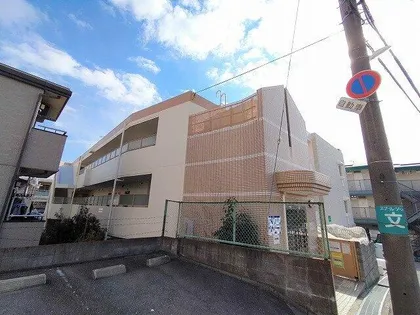 大阪府豊中市東寺内町【マンション】の外観