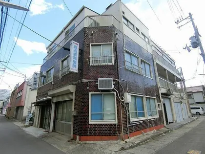 真砂苑【202号室】の外観