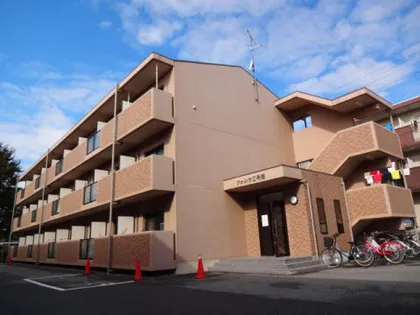 フォルサII号館の画像