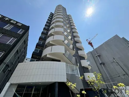 セレニテ新大阪プリエ【6階】の外観