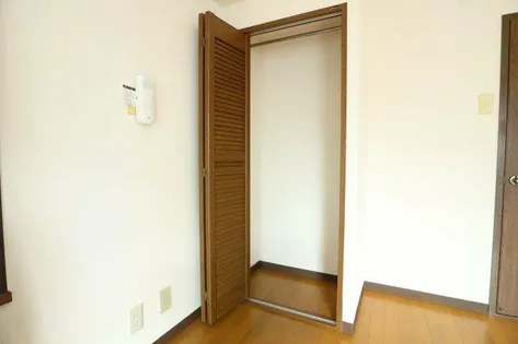 ベイヒルズジェームス山【2階】の内装