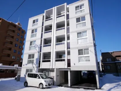 メニーズコート中央図書館の画像