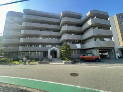 大阪府吹田市春日3丁目【マンション】の外観