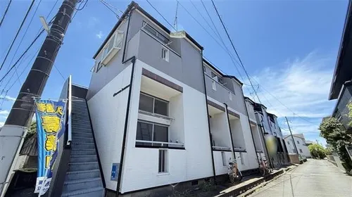 シャルム諏訪野【1階】の外観