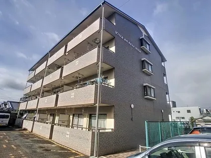 ヴィラ アンドゥミルの画像