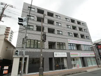 B KAWANISHIの画像