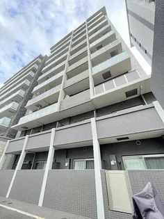 大阪府吹田市南吹田5丁目【マンション】の外観