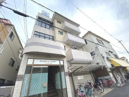 メゾン東栄豊南マンションの画像