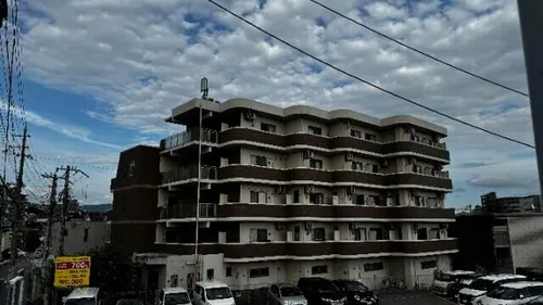 兵庫県宝塚市山本東3丁目【マンション】の外観