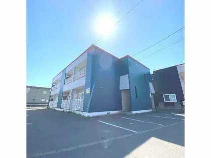 ピュア若草【1階】の外観