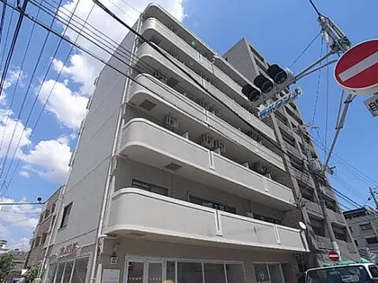 サンホームズ内山【4階】の外観