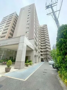 大阪府吹田市広芝町【マンション】の外観