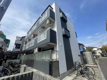 アルマーレの画像