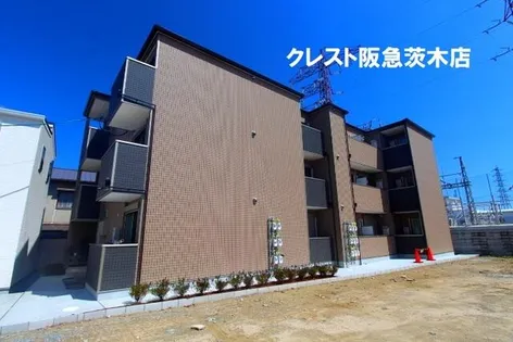 ロイヤルクオーター【201号室】の外観