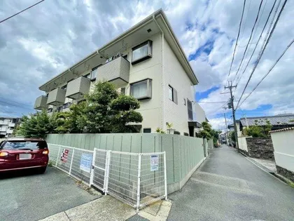 ルブラン甲陽【3階】の外観