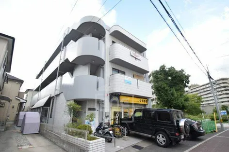 アクシスコート三島丘【2階】の外観