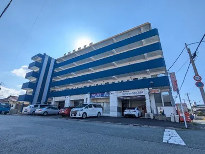 アドラブール・ヴォーン【3階】の外観