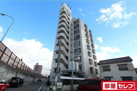 クラリティ ガーデンの画像