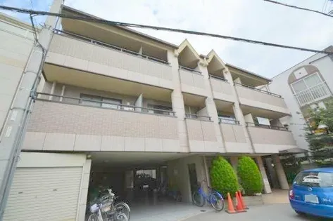 ロンモンターニュ小阪【2階】の外観