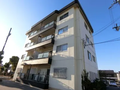 ヴィレーラ【1階】の外観