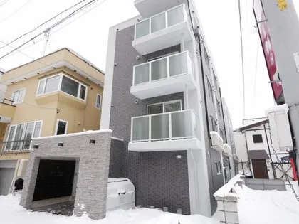 フェーラシュヴァル南円山の画像