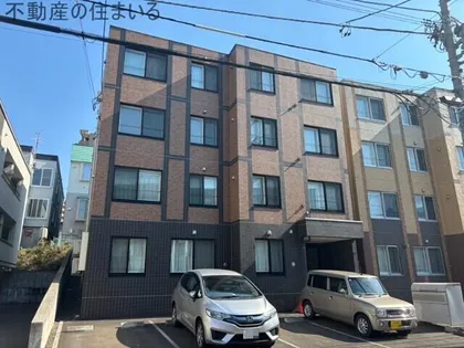 レジナス澄川の画像