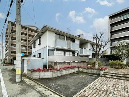 イージストパレス【1階】の外観