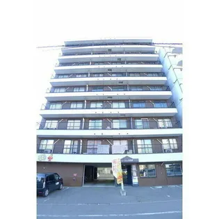 ルーブル8条館の画像