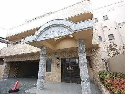 ロマネスク薬大前【2階】の外観