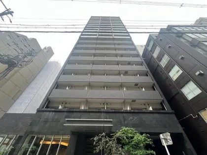 プレサンスタワー北浜【6階】の外観