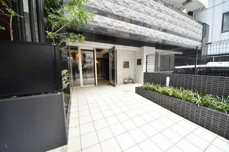 プレサンス三宮ディライト【3階】の外観