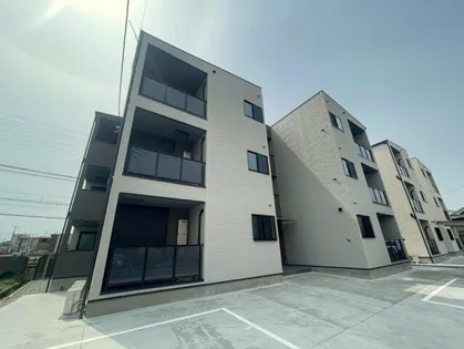 大阪府羽曳野市島泉1丁目【アパート】の外観