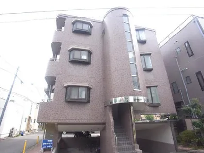 ベルカンポ宝津【301号室】の外観