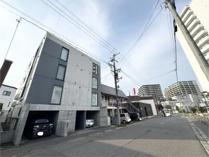 ラフレーズ学園前の画像