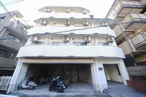 シェモア御蔭通【2階】の外観