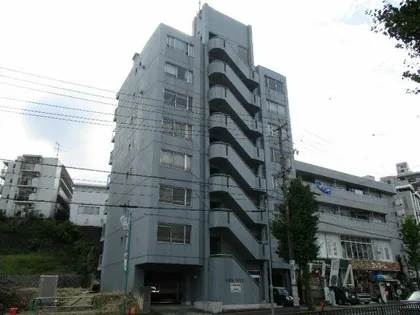 音羽山の神ビル【2階】の外観