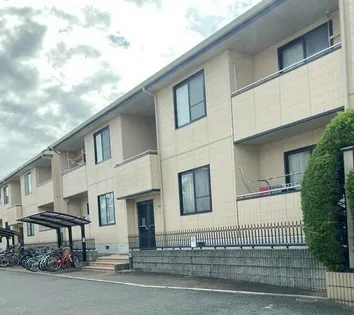 クイーンズコートA棟の画像