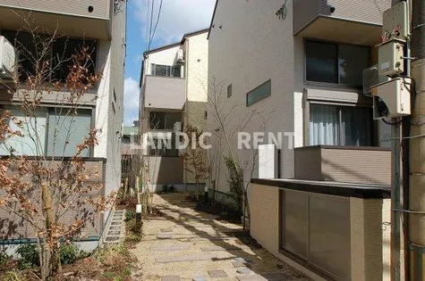 アプリコット【2階】の外観