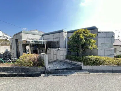 エスタ雲雀丘の画像
