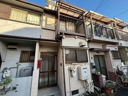 兵庫県川西市栄町【テラスハウス】の外観