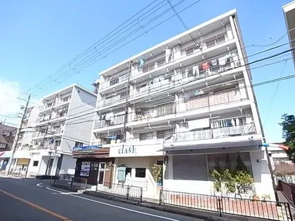 栄町団地D棟の画像