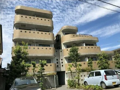 白山マンション【5階】の外観