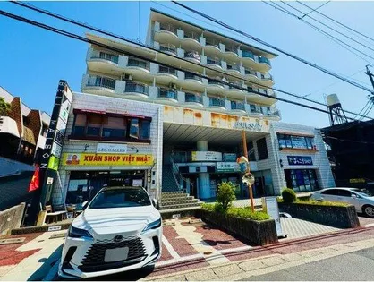 ベルメゾン鳴海【5階】の外観