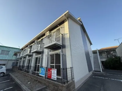 メゾンドフィールド【2階】の外観